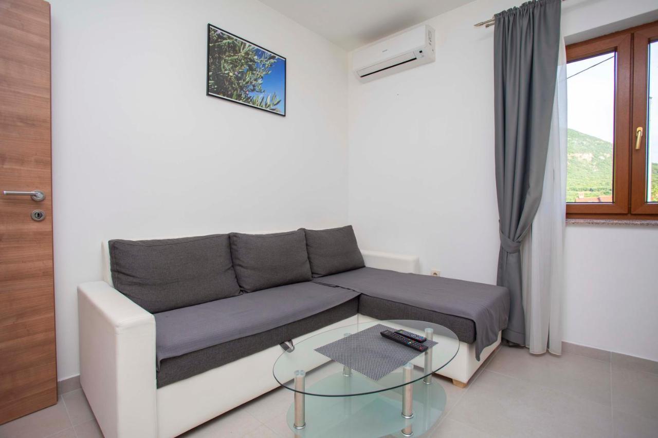 Apartmani Marica Пломин Екстериор снимка