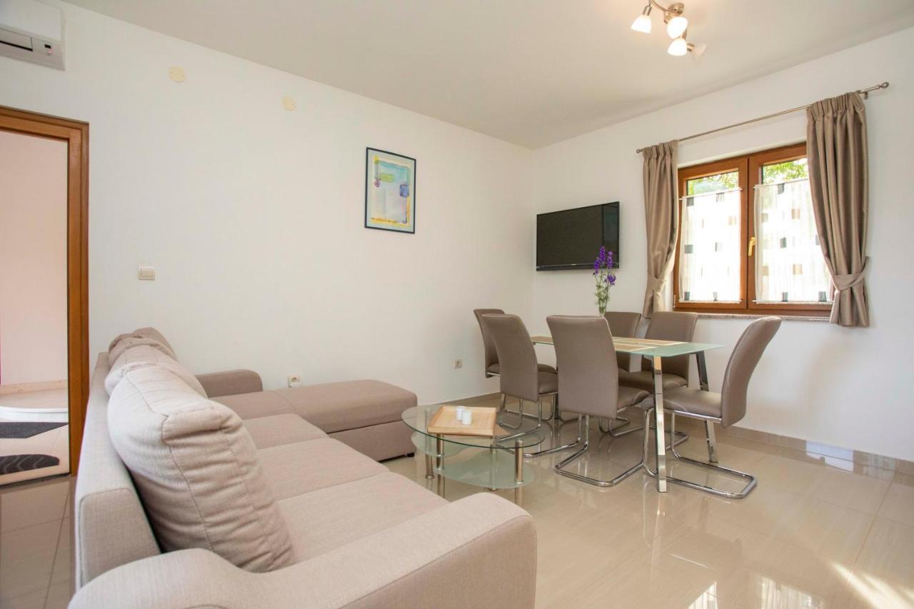 Apartmani Marica Пломин Екстериор снимка